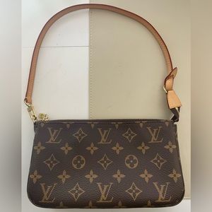 Louis Vuitton pochette accessoire